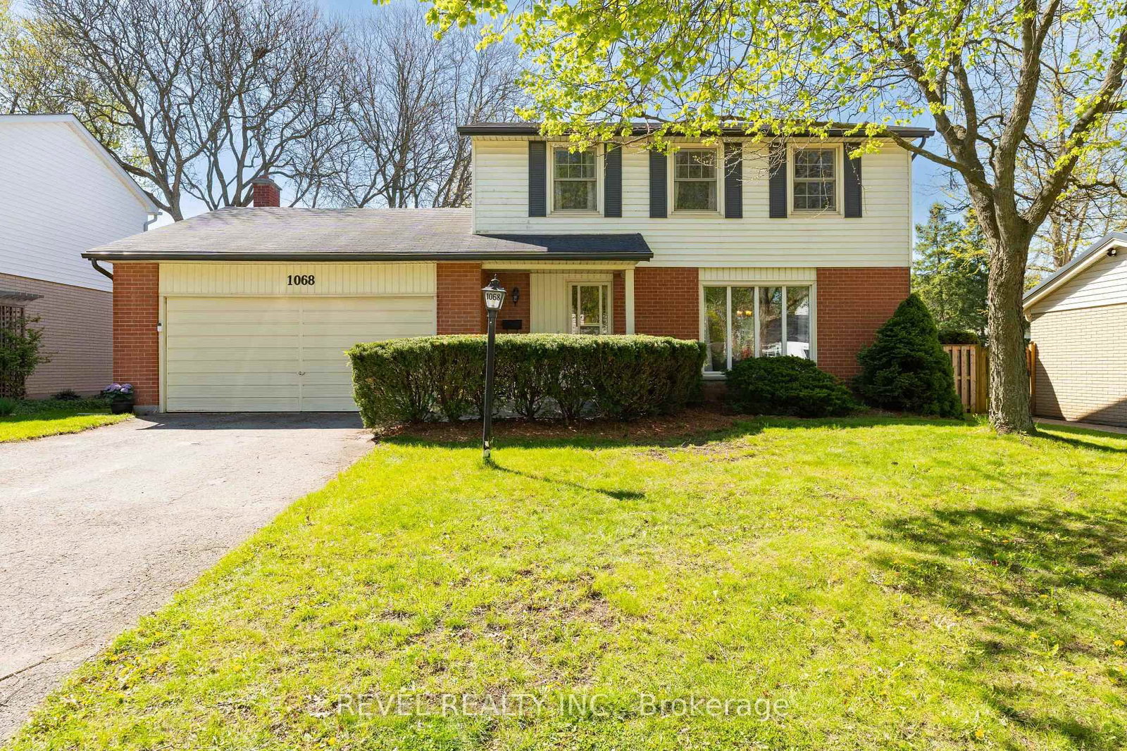 1068 Prince George Road, London North