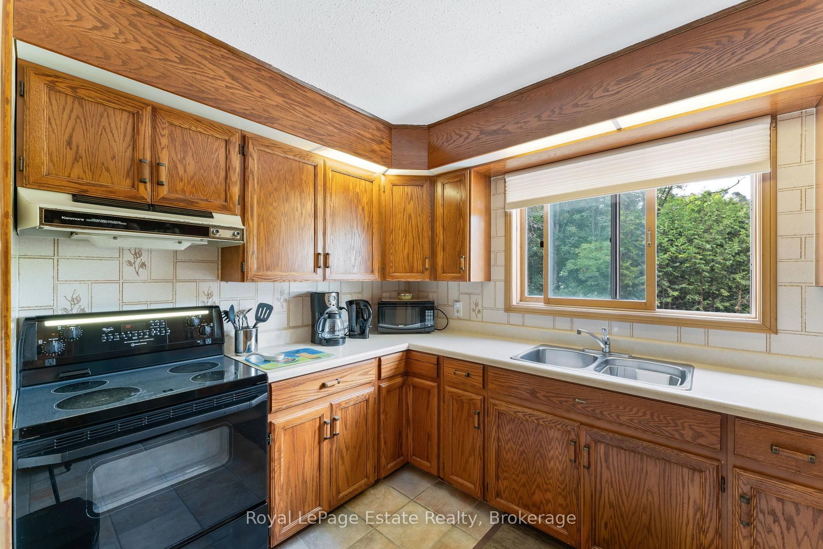 97 Dorena Crescent • South Bruce Peninsula, ON photo 14
