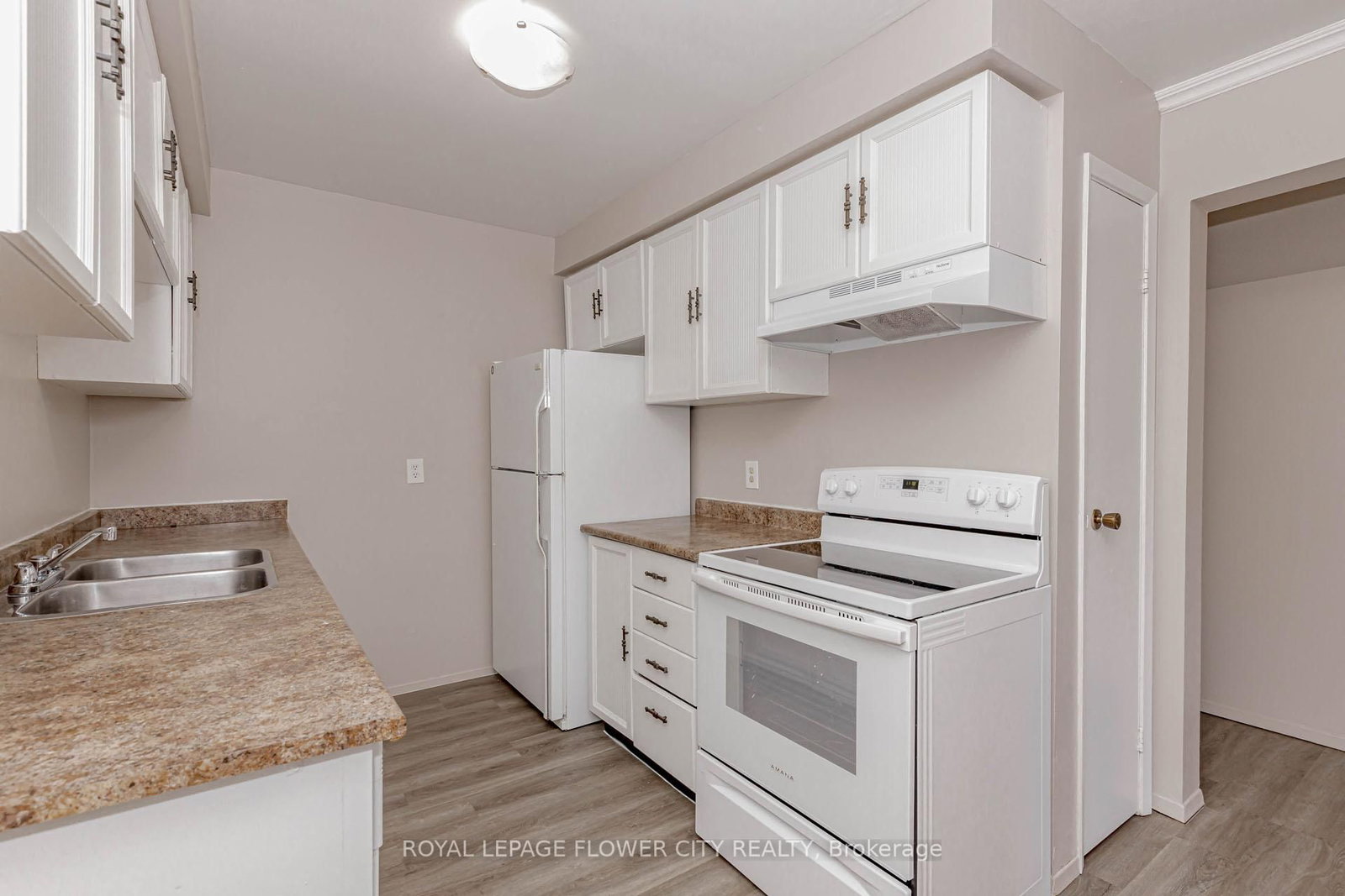 195 Denistoun Street, Unit 188 - Photo 8