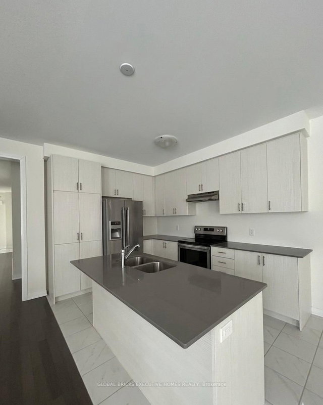 454 Robert Woolner Street