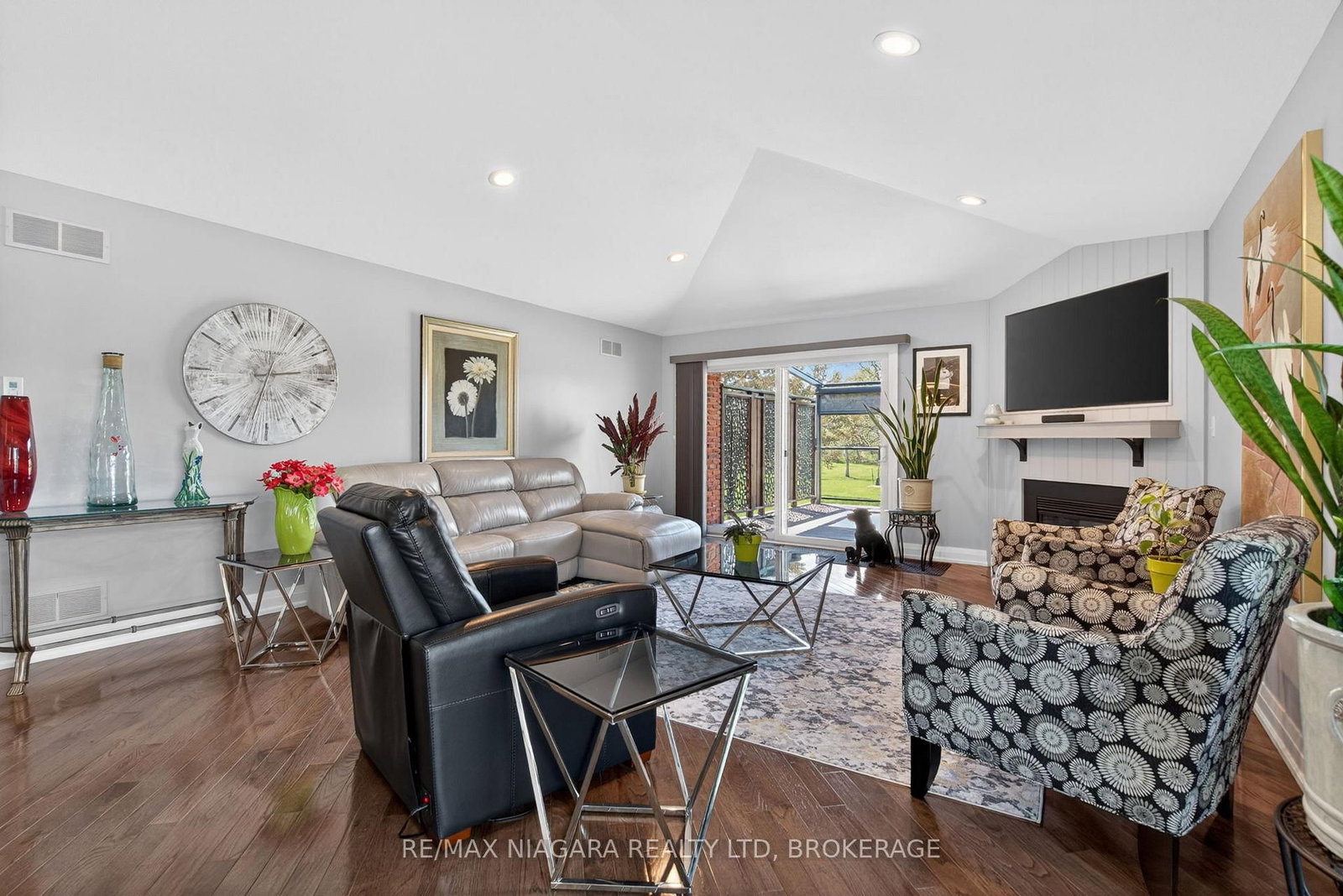 20 Portal Drive • Port Colborne, ON photo 17