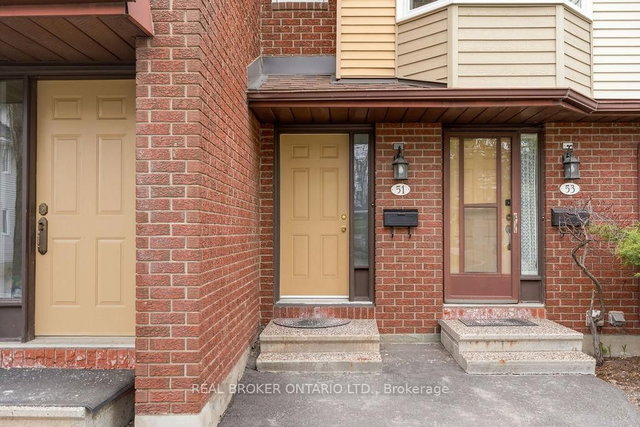 51 Haxby Private