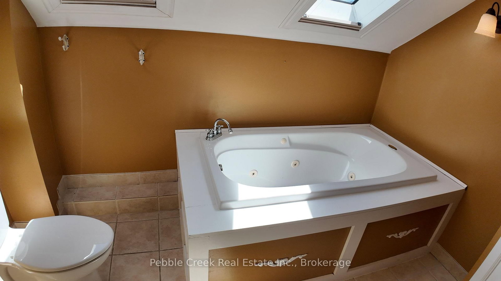 109 Napier Street • Goderich, ON photo 18