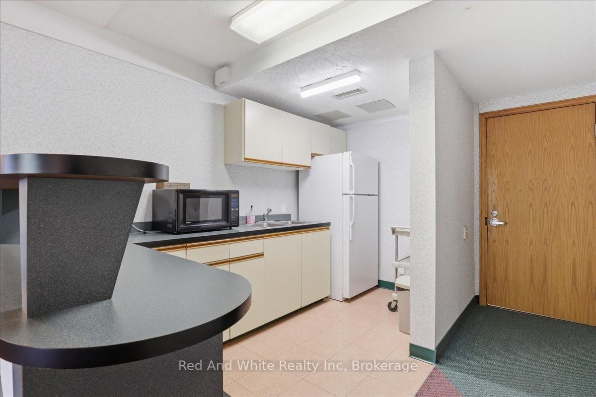10 Ellen Street E • #808 • Kitchener, ON photo 34