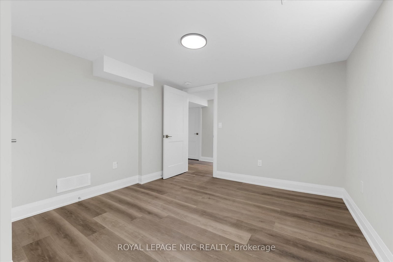 81 Christmas Street • Port Colborne, ON photo 24