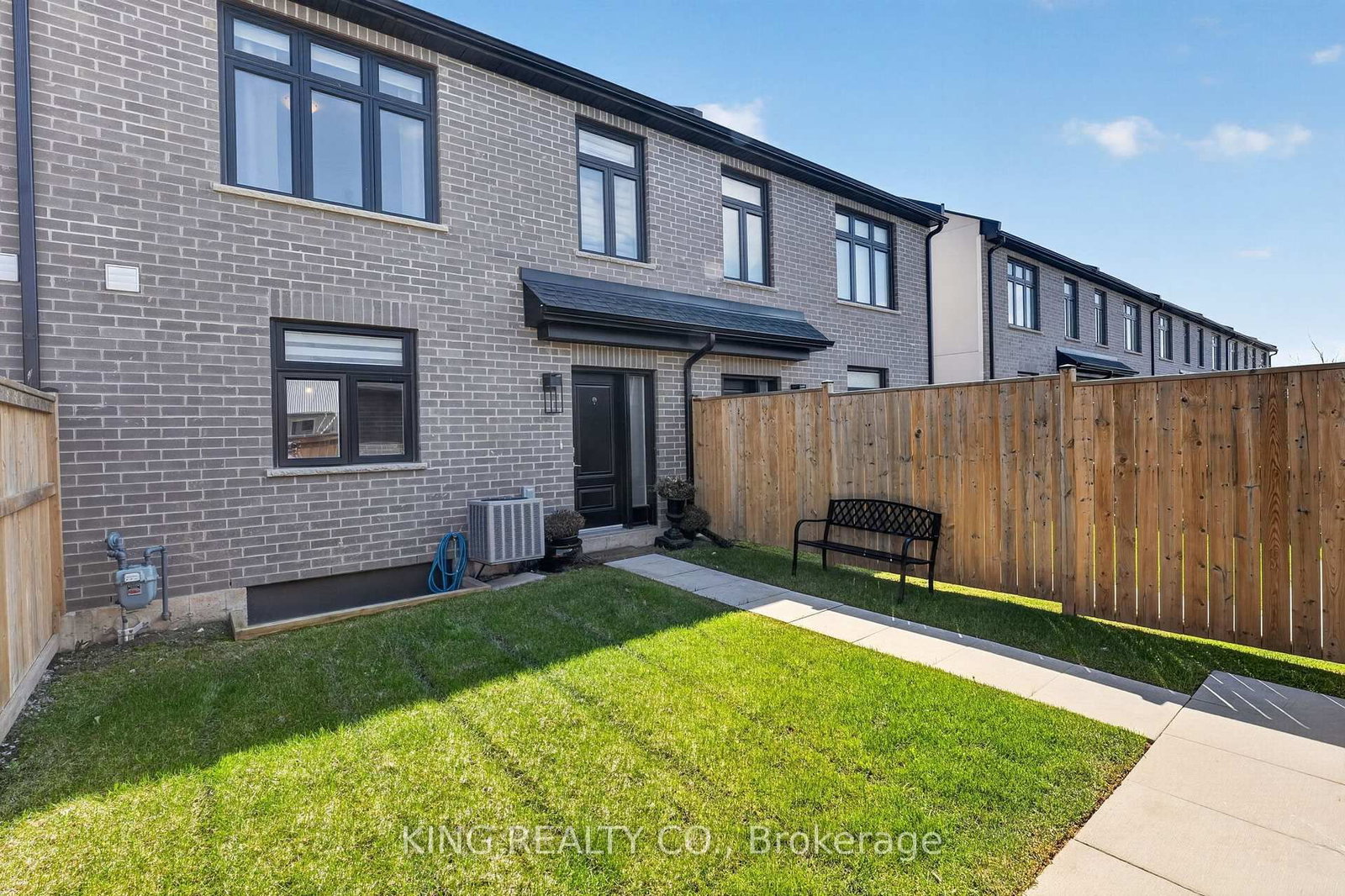 153 Summersides Boulevard, Unit 5 - Photo 38