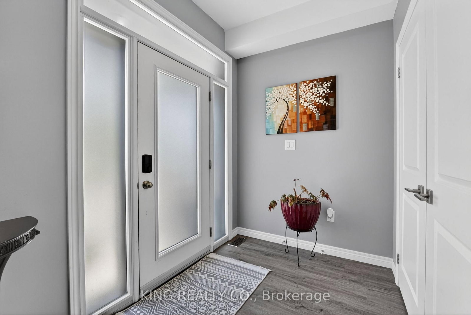 153 Summersides Boulevard, Unit 5 - Photo 8