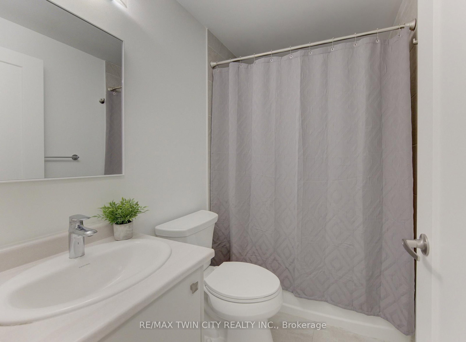 20 Palace Street, Unit G16 - Photo 15