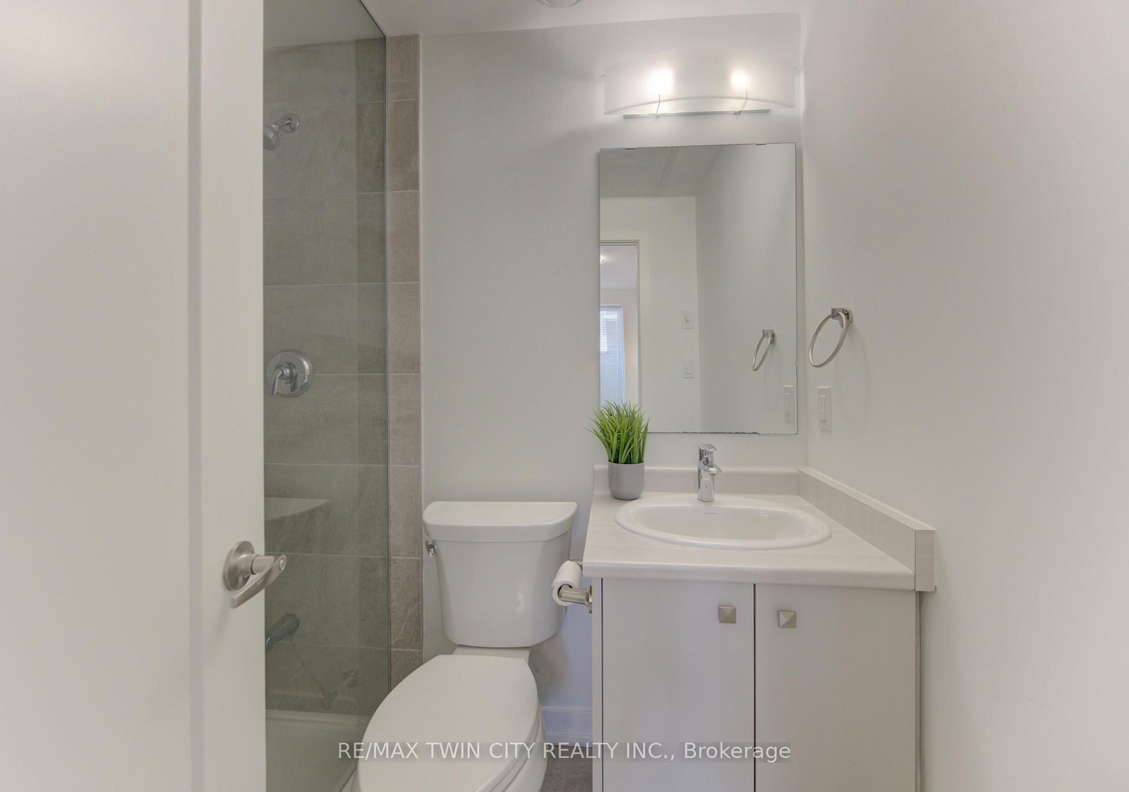 20 Palace Street, Unit G16 - Photo 21