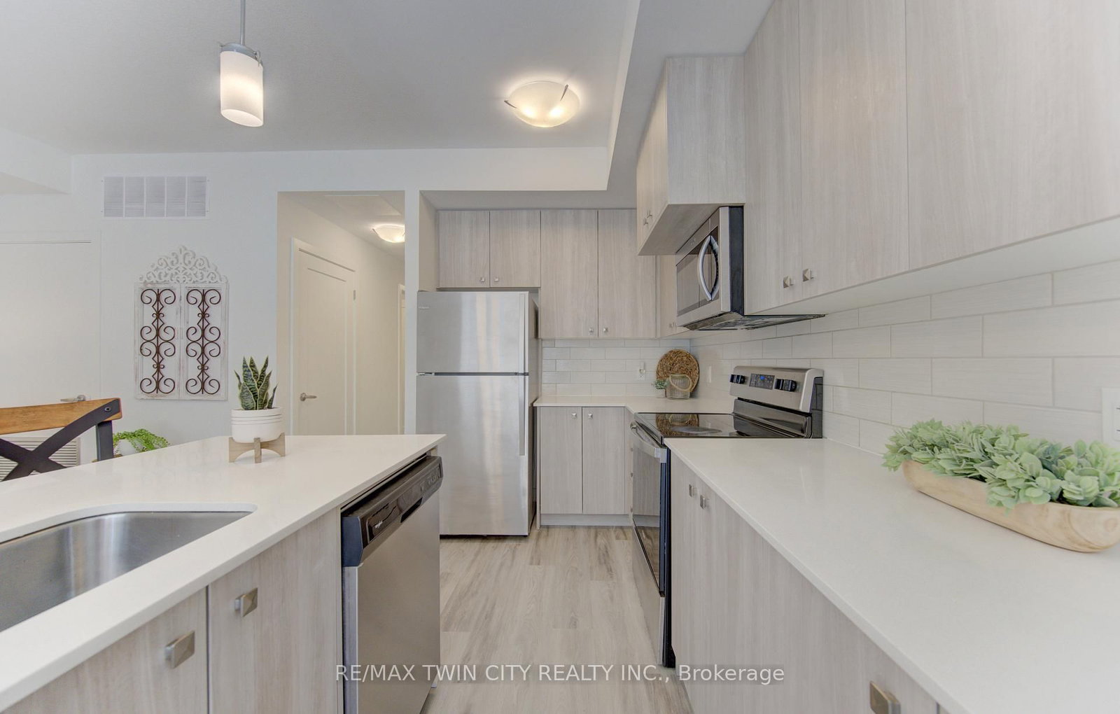 20 Palace Street, Unit G16 - Photo 5