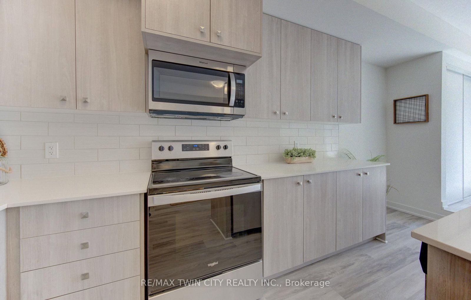20 Palace Street, Unit G16 - Photo 8