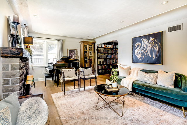 3 Fallsview Road