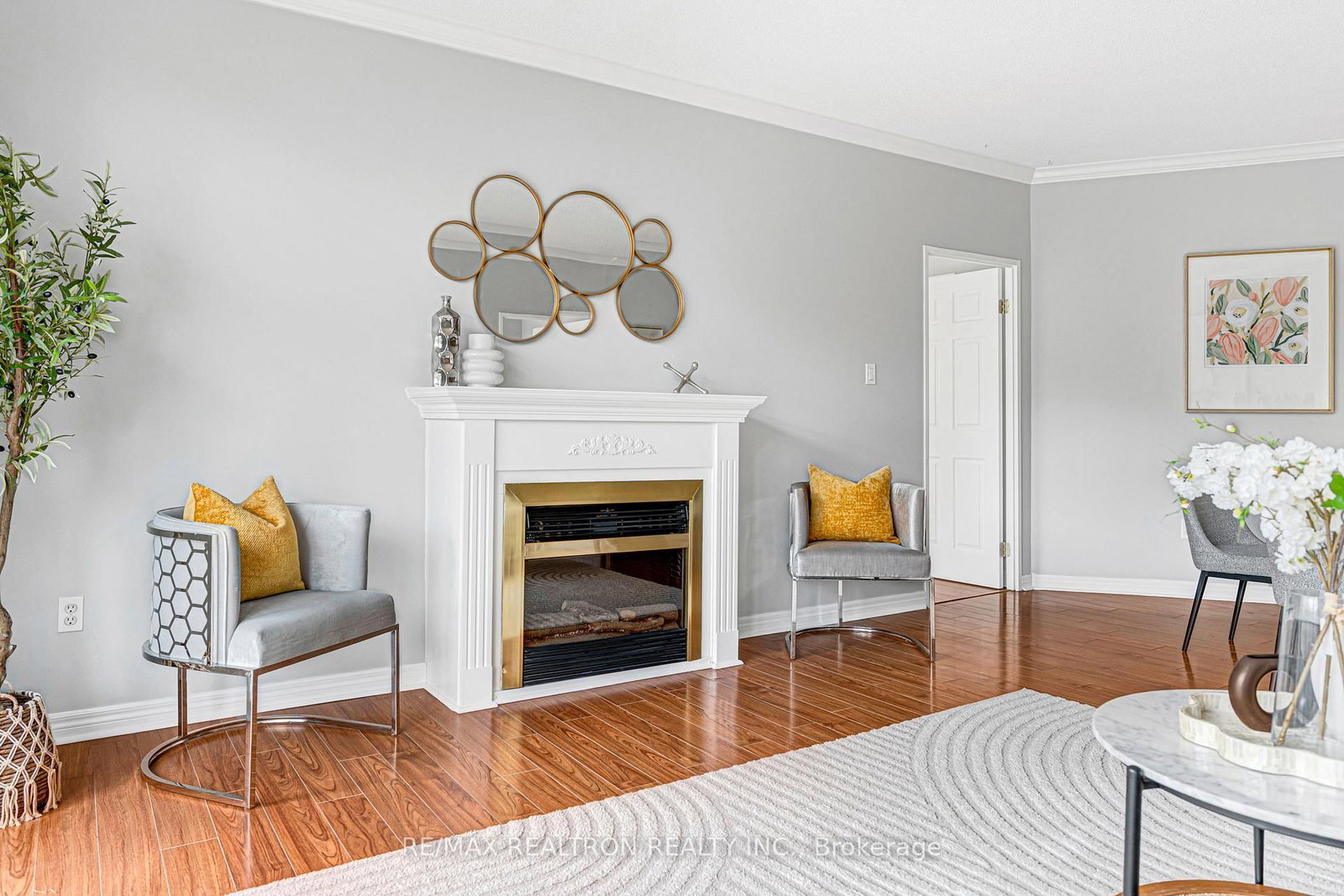 255 Keats Way, Unit 203 - Photo 10