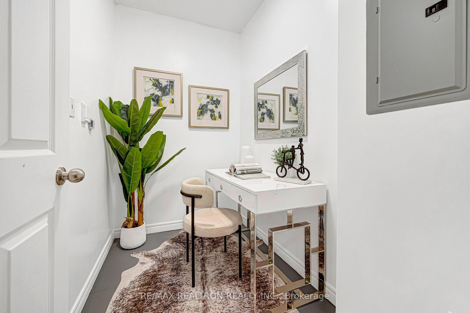 255 Keats Way, Unit 203 - Photo 19