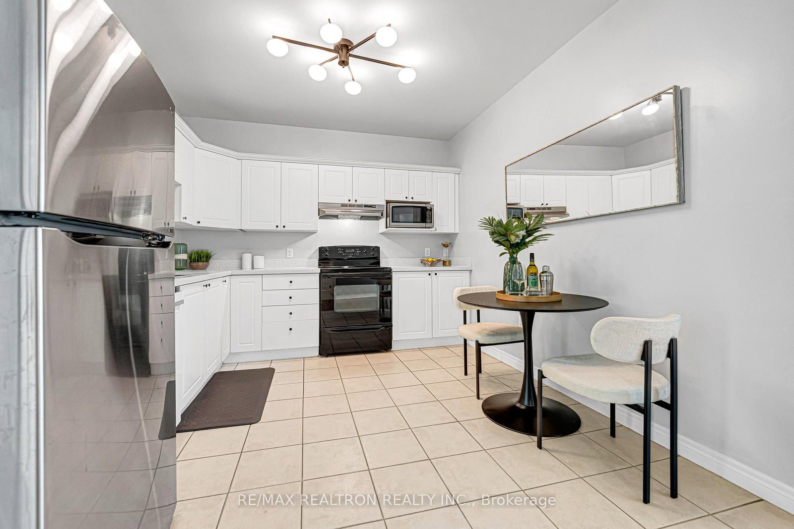 255 Keats Way, Unit 203 - Photo 23