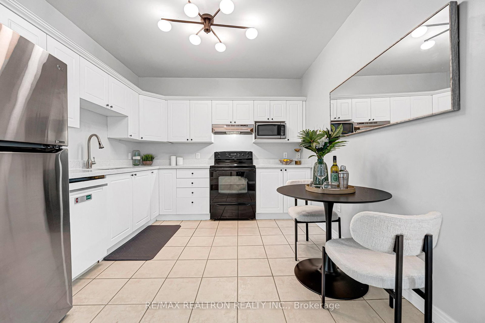 255 Keats Way, Unit 203 - Photo 24