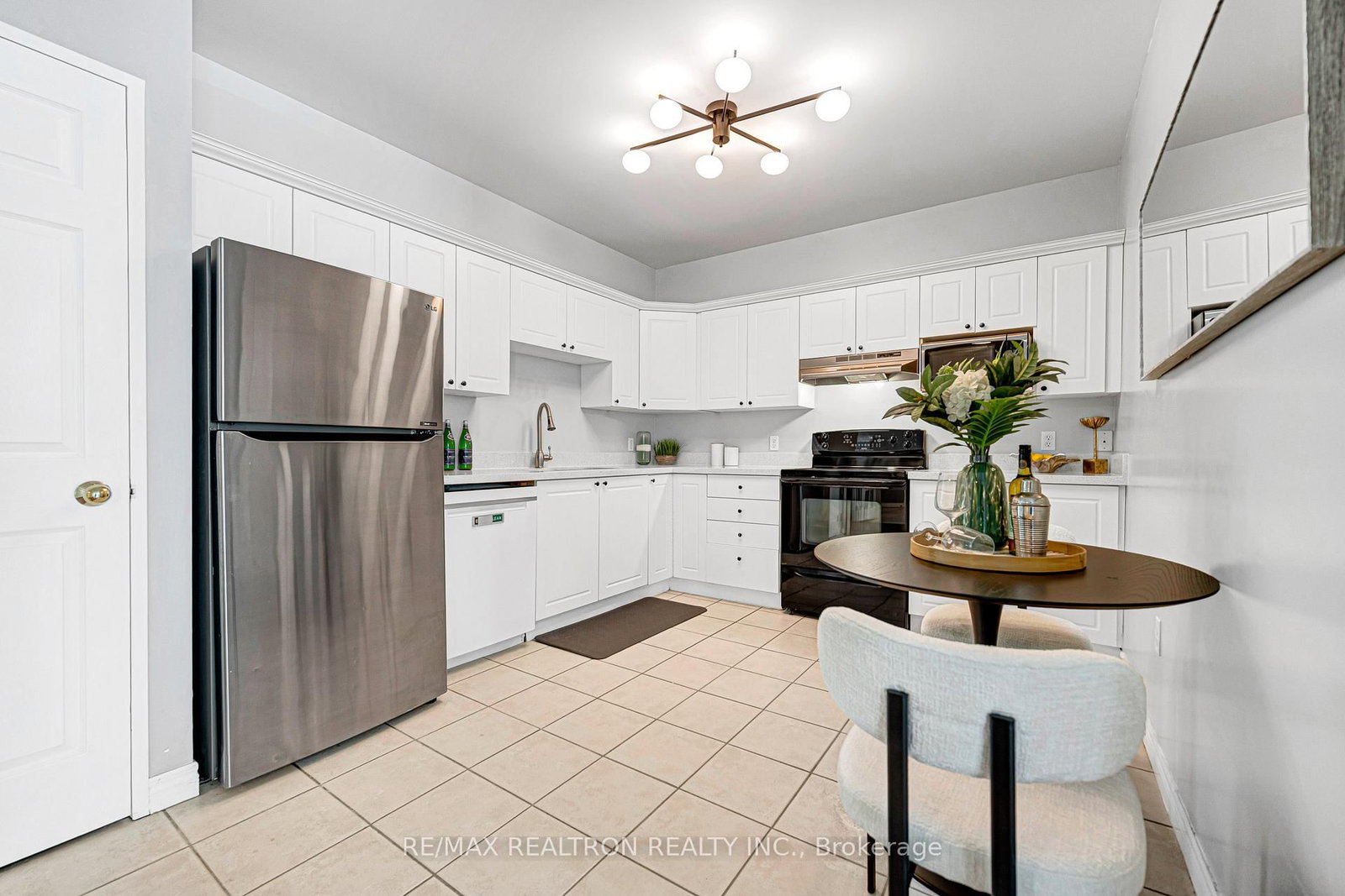 255 Keats Way, Unit 203 - Photo 25