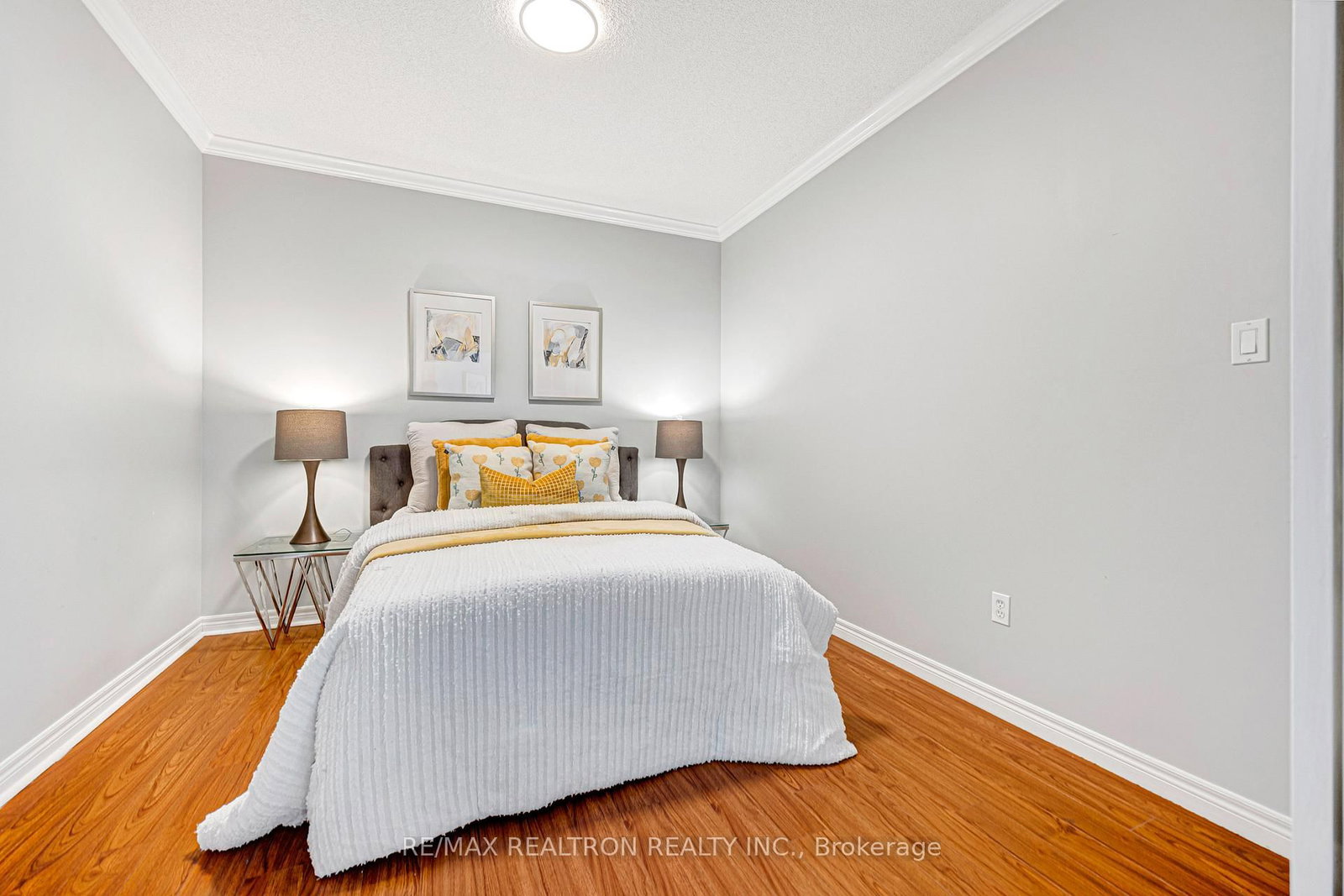 255 Keats Way, Unit 203 - Photo 29