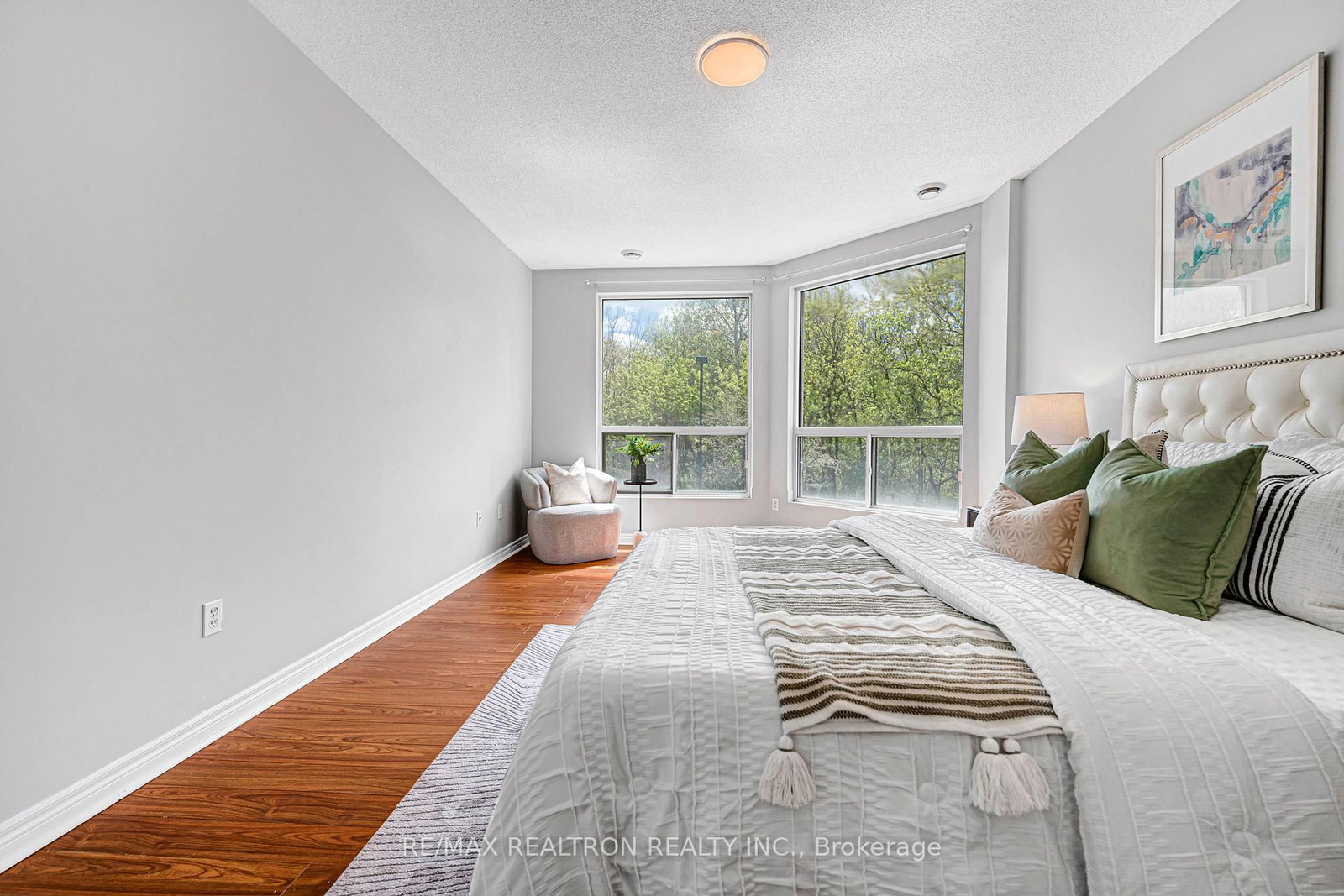 255 Keats Way, Unit 203 - Photo 34