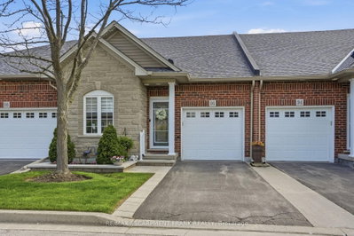 96 Abbotsford Trail