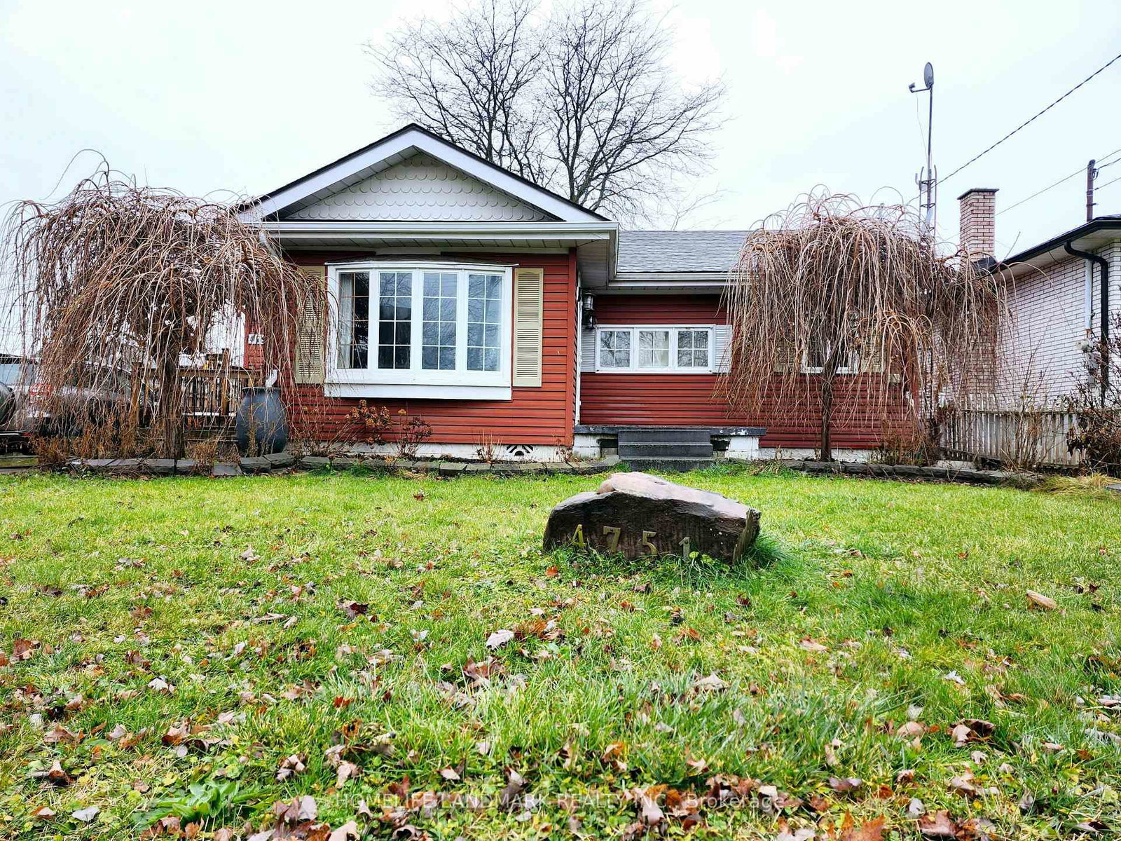 Detached House for sale at 4751 Baldwin Avenue, Niagara Falls, Ontario, L2H 1P1 - Ascot - MLS: X13114450