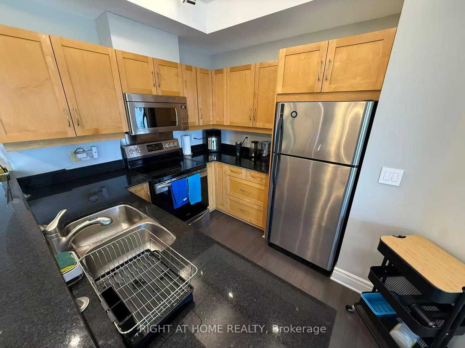 95 BRONSON Avenue, Unit 1204 - Photo 11