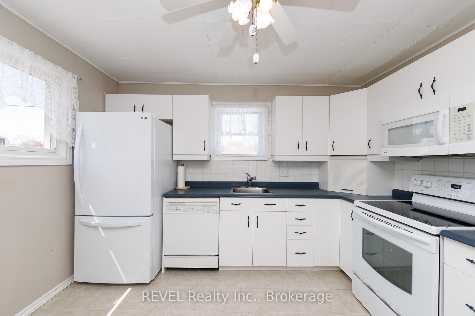 3430 Saint George Avenue - Photo 5
