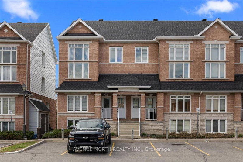 home for sale on 25-220 Tivoli Private