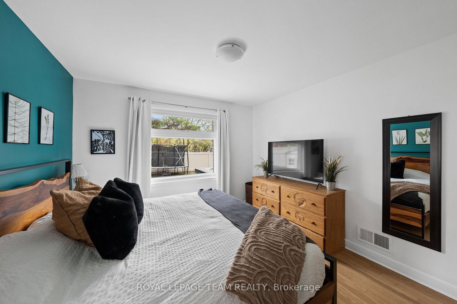 1266 Randall Avenue - Photo 26