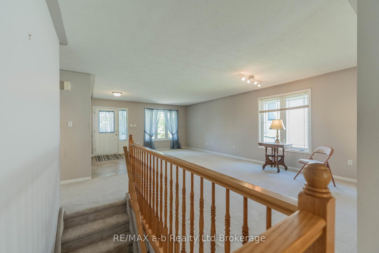 44 Beech Boulevard • Tillsonburg, ON photo 12