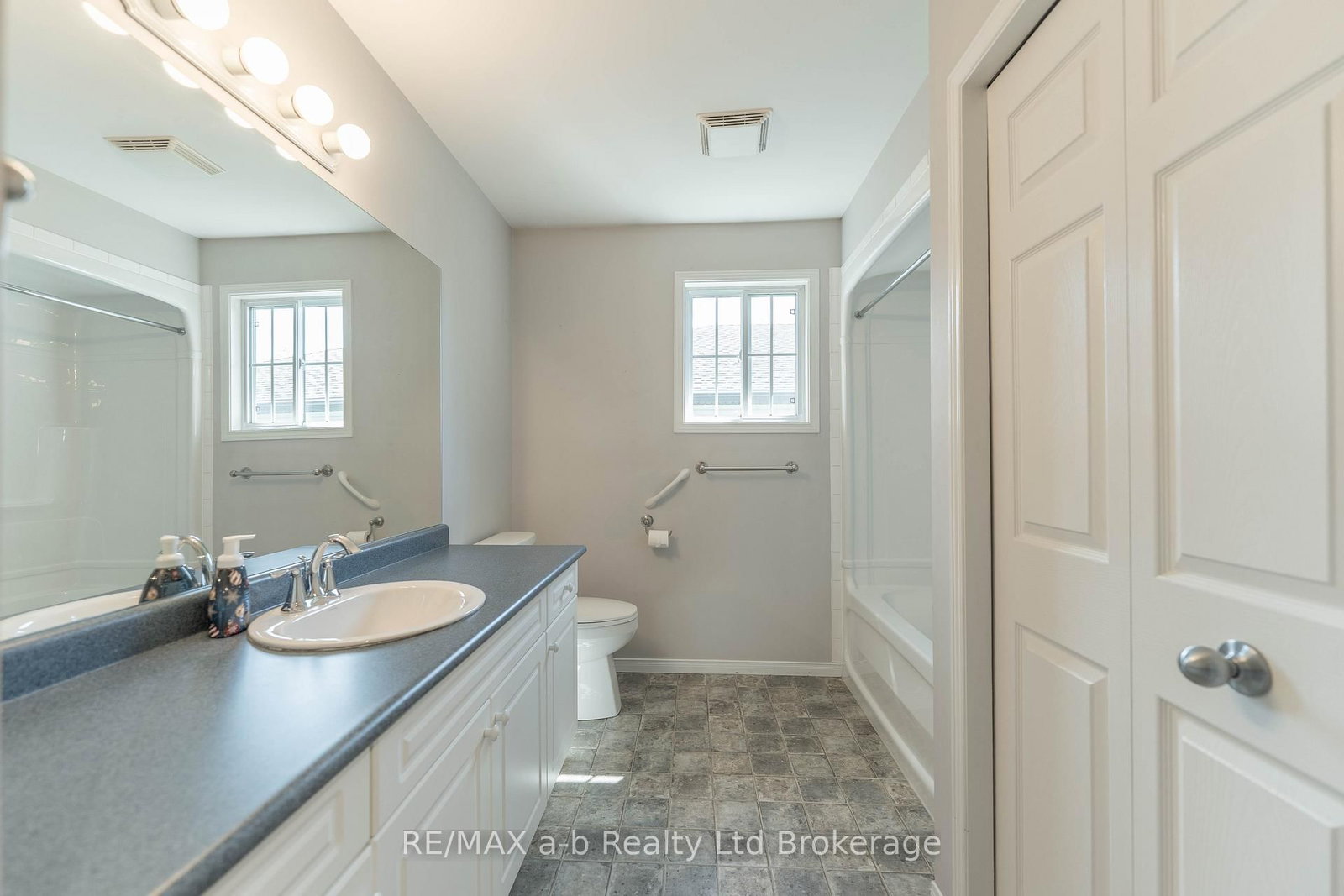 44 Beech Boulevard • Tillsonburg, ON photo 19