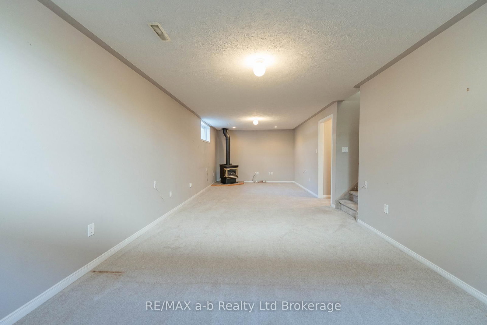 44 Beech Boulevard • Tillsonburg, ON photo 25