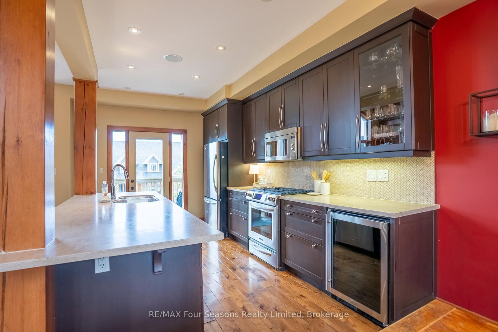 141 Venture Boulevard - Photo 11