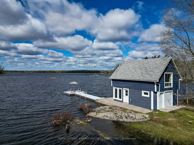 11 Woodworth Drive