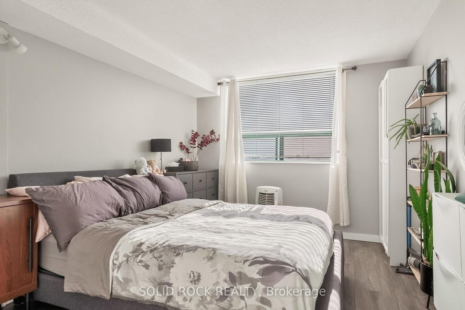 1440 Heron Road, Unit 901 - Photo 18