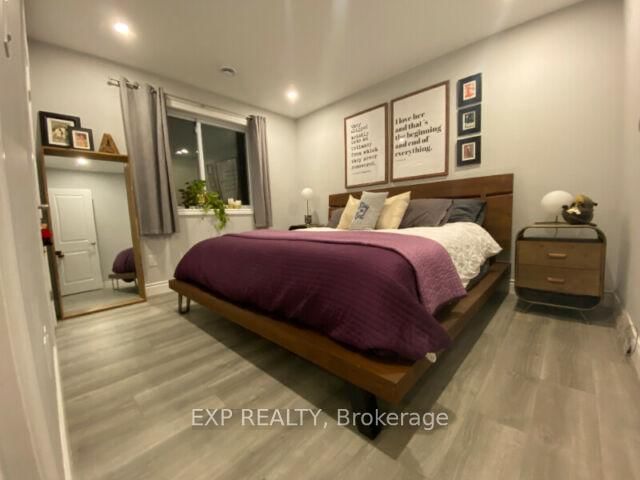 238 Ridgewood Crescent, Unit B - Photo 10