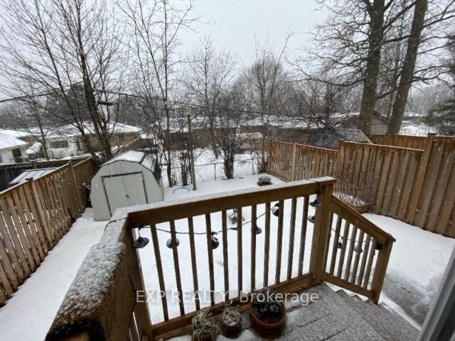 238 Ridgewood Crescent, Unit B - Photo 11
