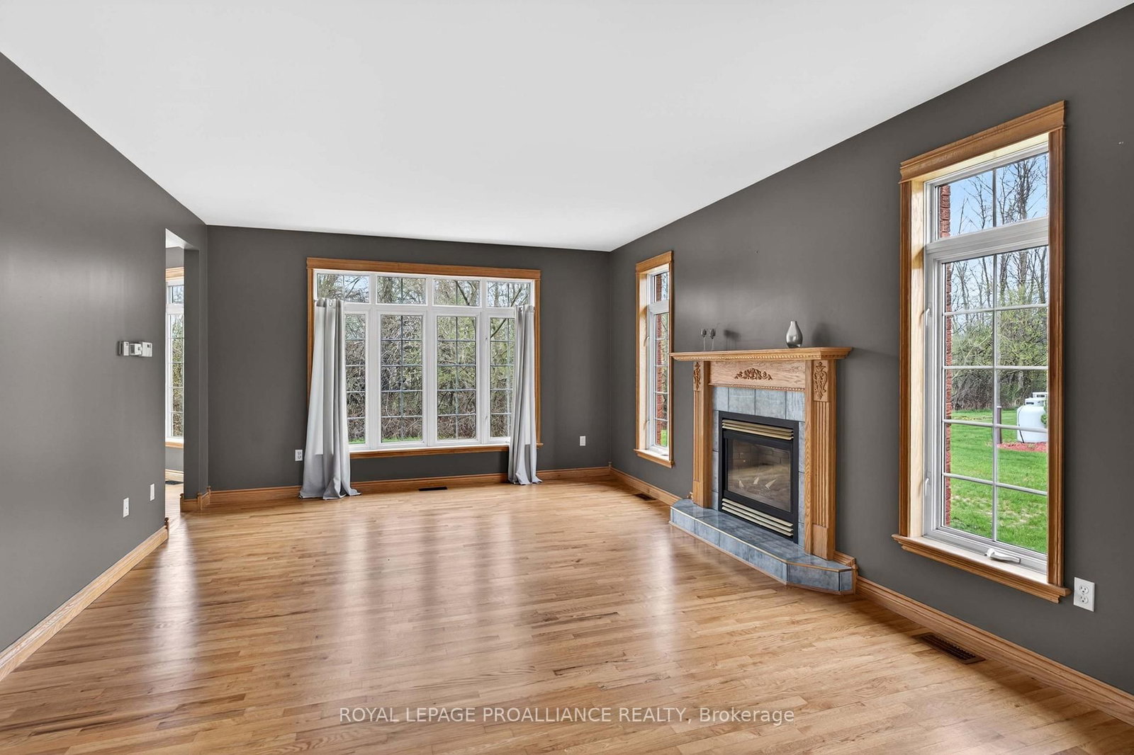 3560/3562 Weir Road • Edwardsburgh/Cardinal, ON photo 10