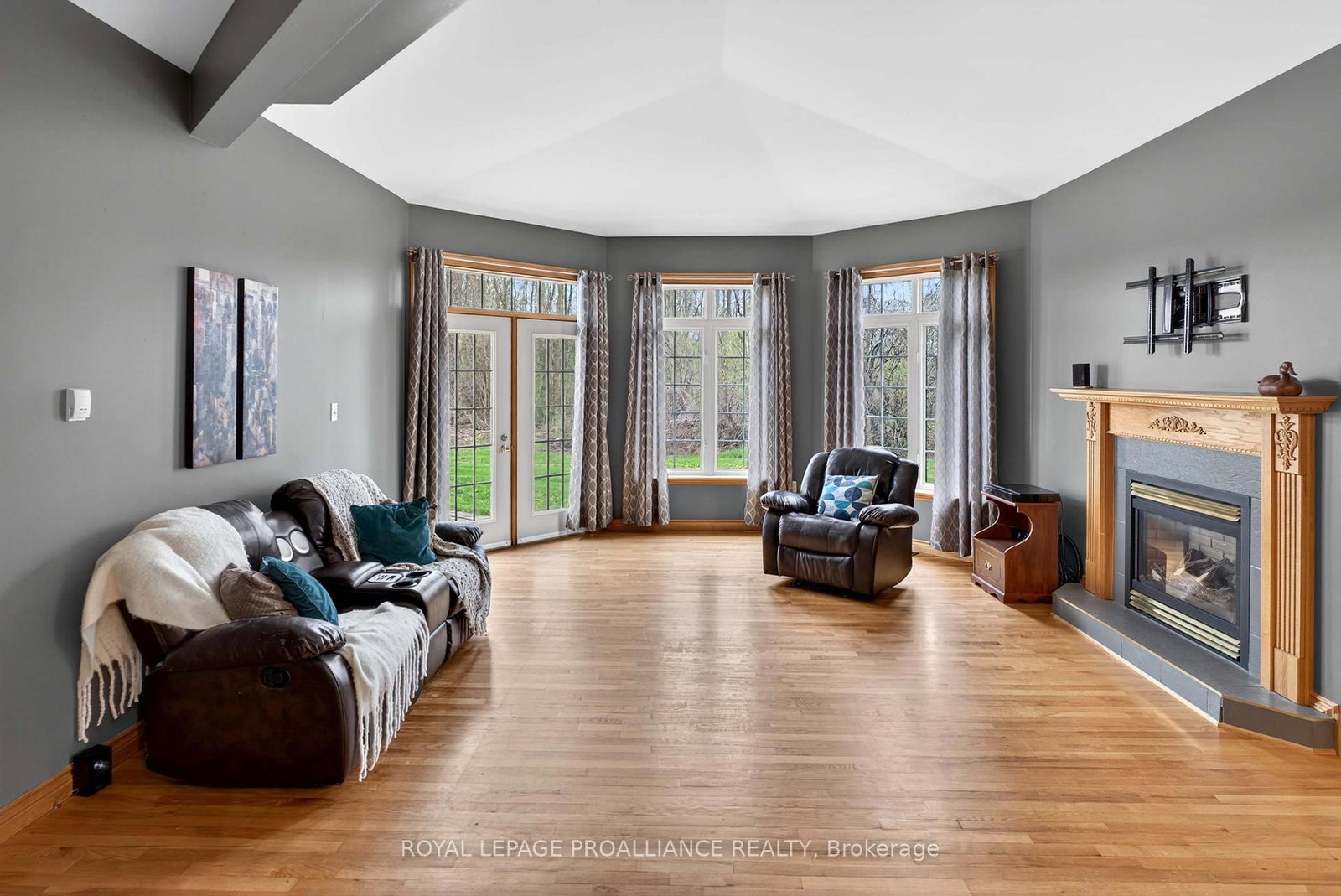 3560/3562 Weir Road • Edwardsburgh/Cardinal, ON photo 19