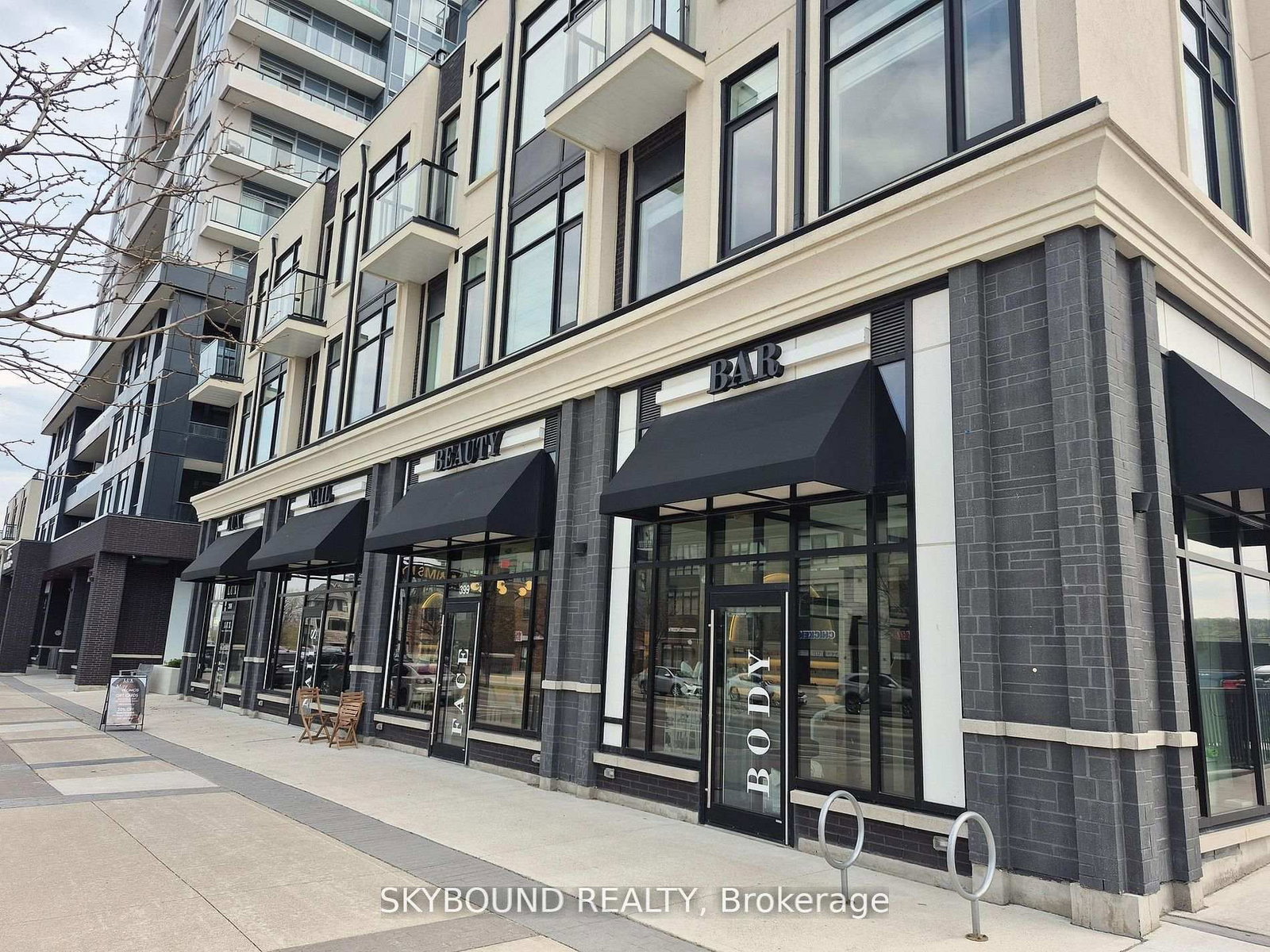 385 Winston Road, Unit LPH 06 - Photo 44