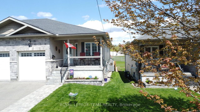 11A Centre Street N