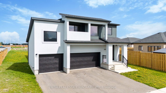 608 Sweetbay Crescent