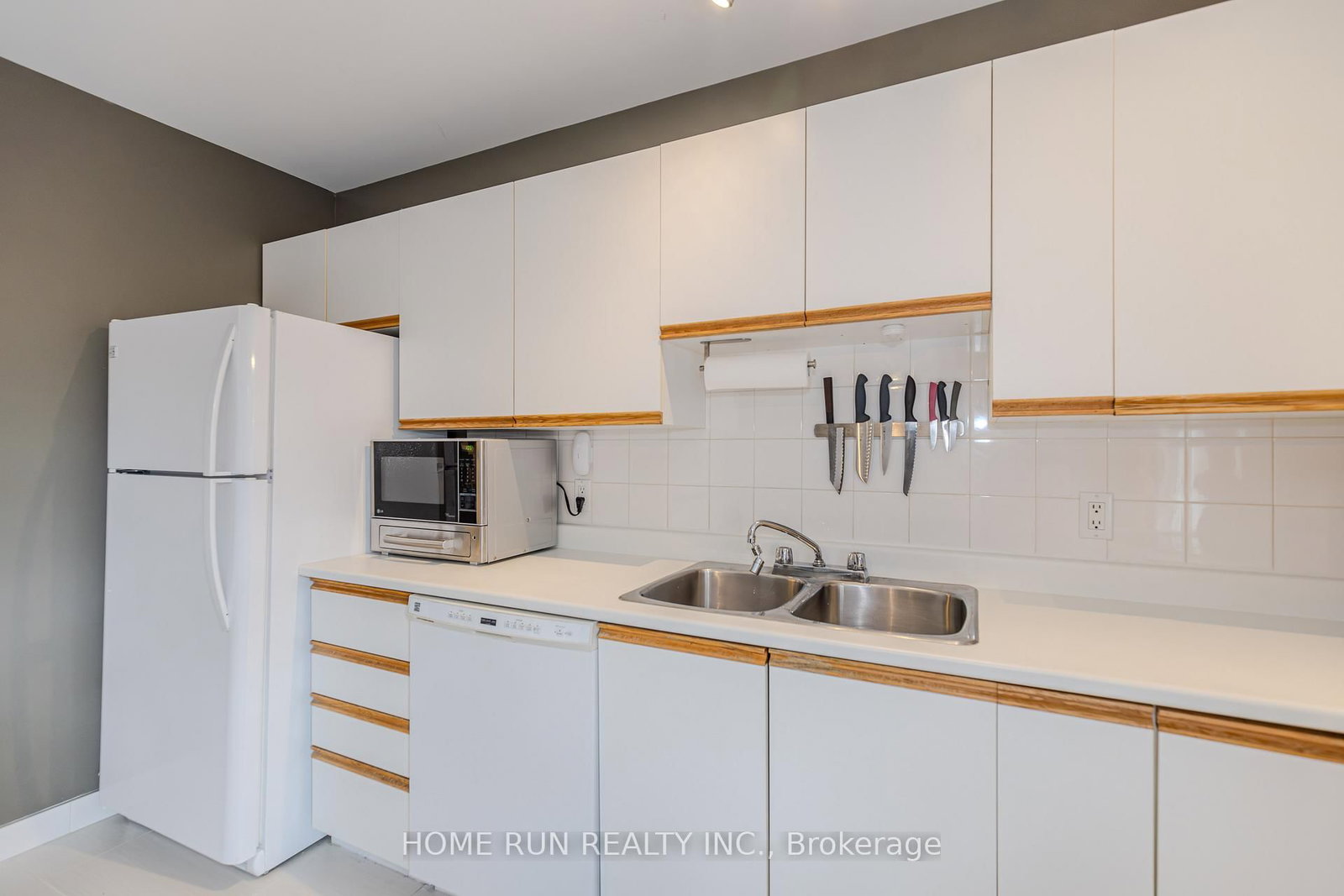2828 Richmond Road, Unit 24 - Photo 25