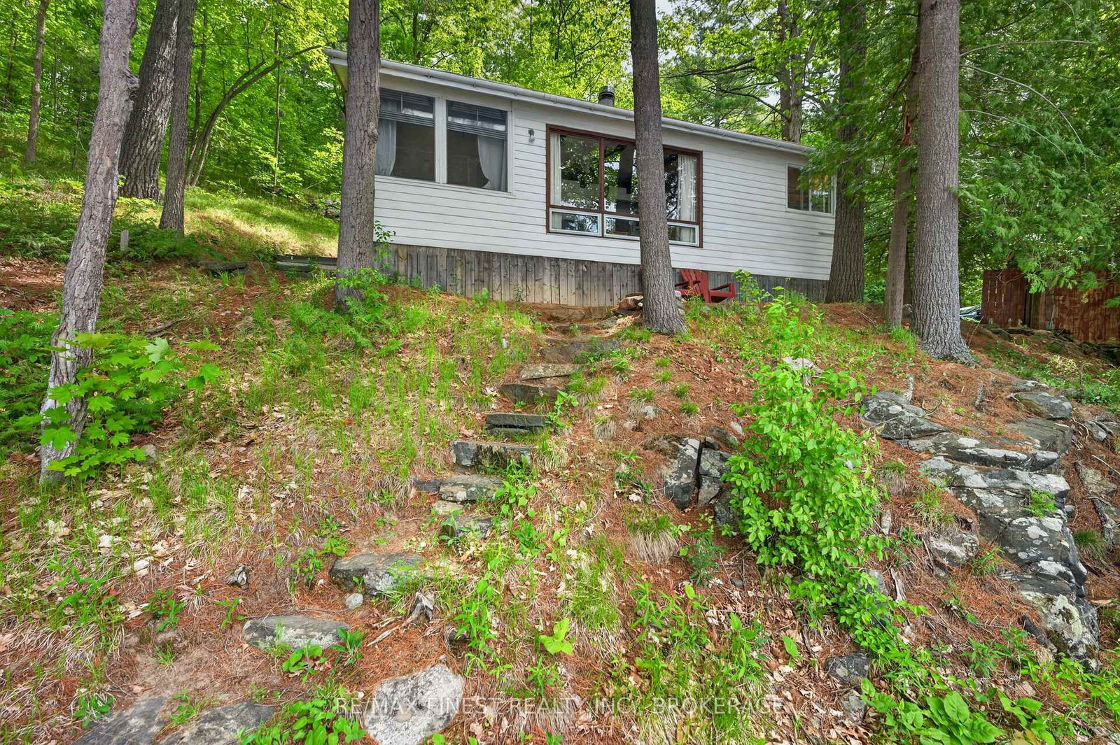 1134 NELSON Road • Sharbot Lake, ON photo 34