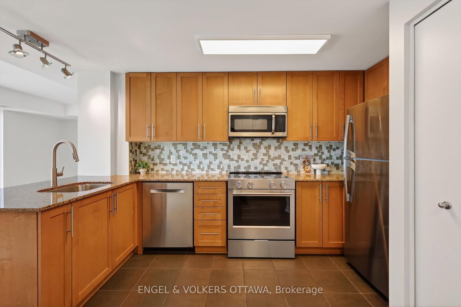 250 Lett Street, Unit 521 - Photo 7