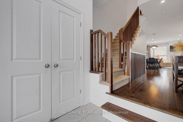 218 Hawkeswood Drive