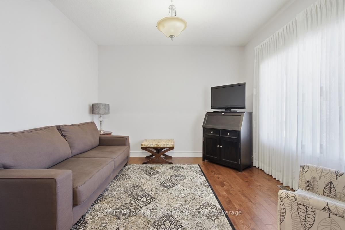 2035 Coronation Drive - Photo 8