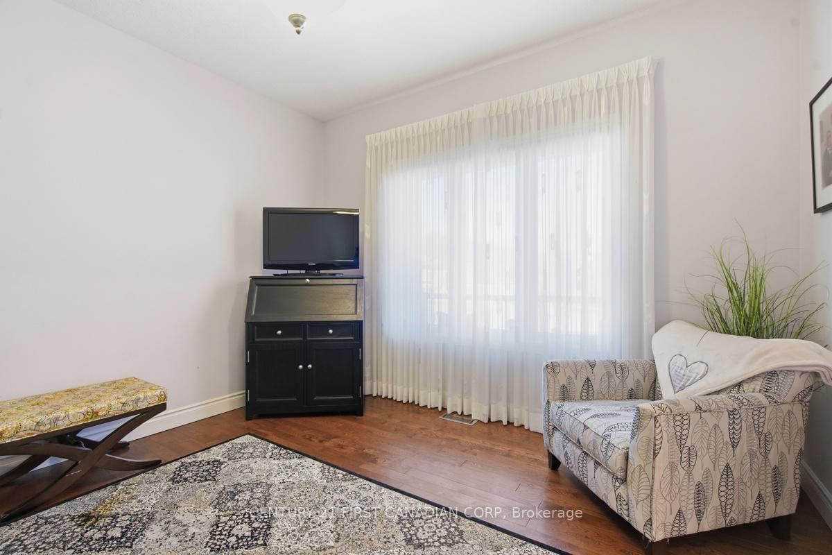 2035 Coronation Drive - Photo 9