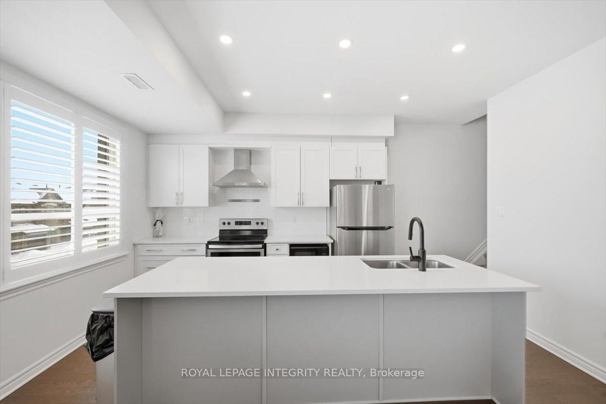 359 Axis Way • Ottawa, ON photo 3