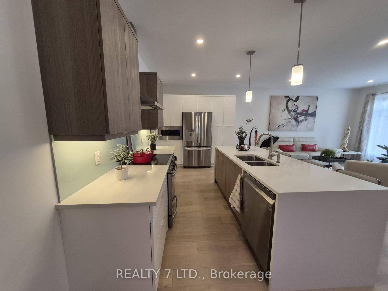 9150 Willoughby Drive, Unit 40 - Photo 11